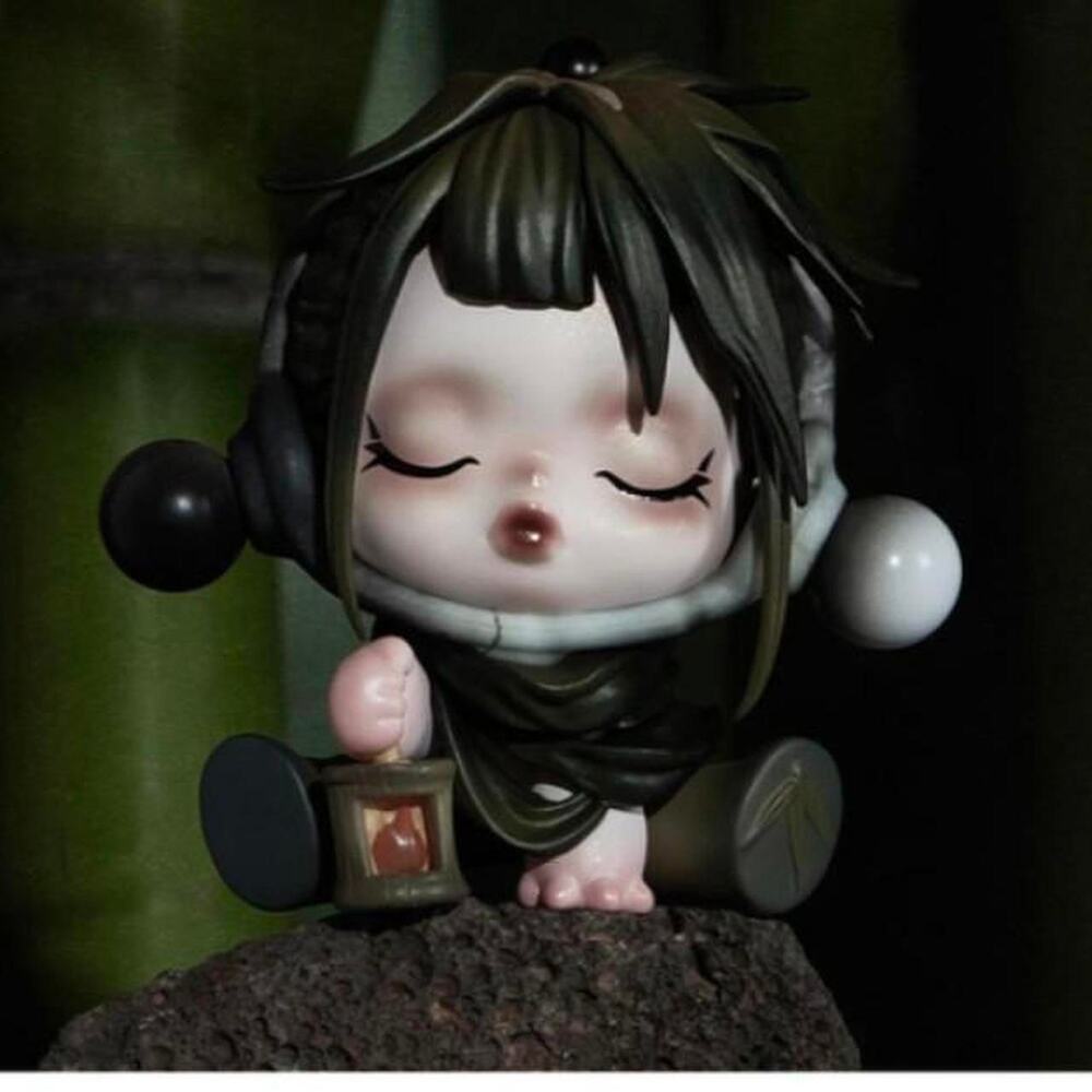 Pop mart x skullpanda ink plum blossom series